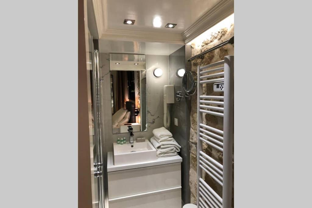 Loft Nazareth Quartier Du Marais Parijs