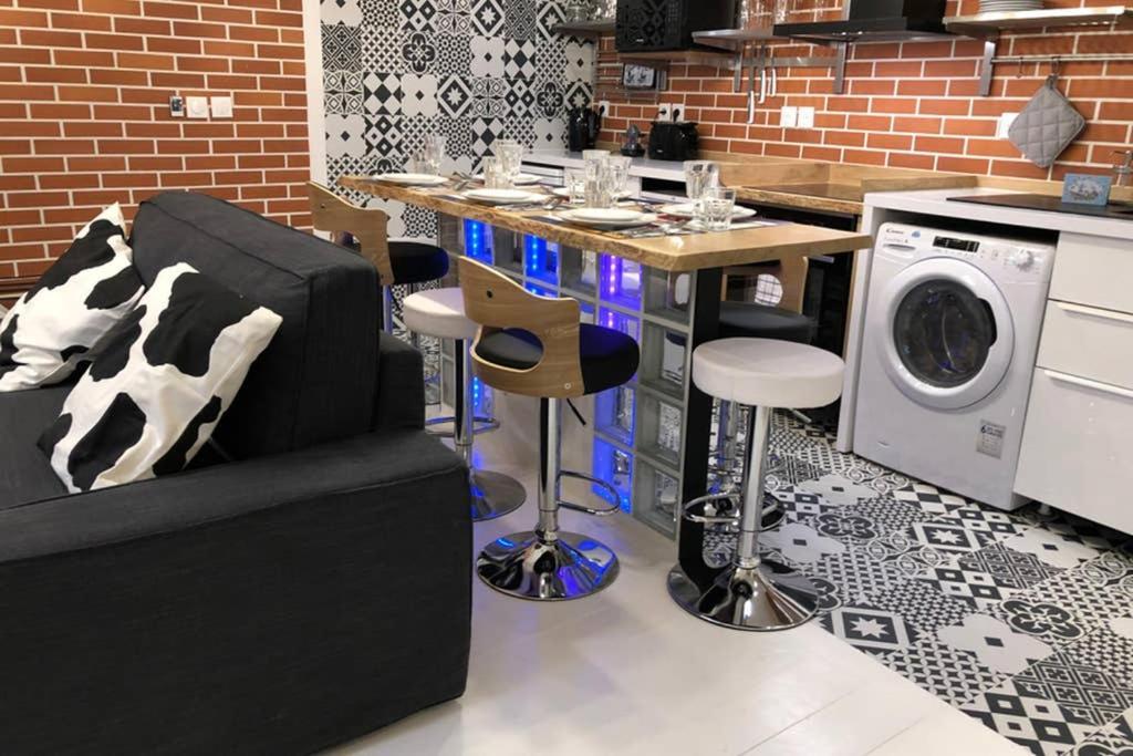 Loft Nazareth Quartier Du Marais * Parijs