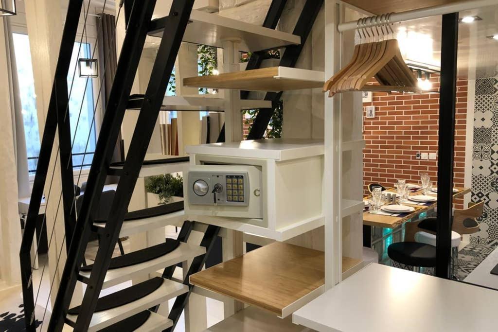 Appartement Loft Nazareth Quartier Du Marais Parijs