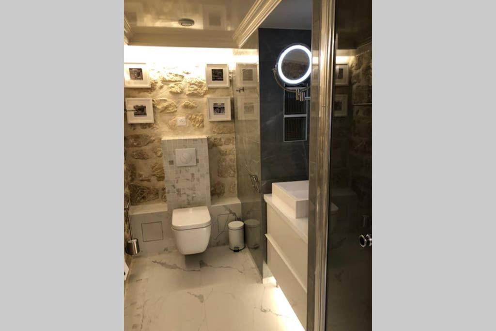 Loft Nazareth Quartier Du Marais * Parijs